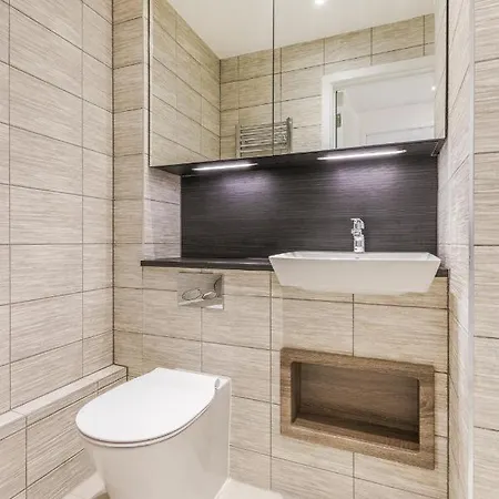 Coe Rise Apartment *