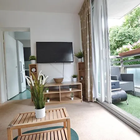 Garden Tower Flat *