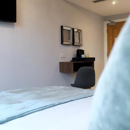 Cg Kensington Hotel 4*