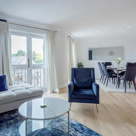 Large Penthouse By Damask Homes With Parking Apartment