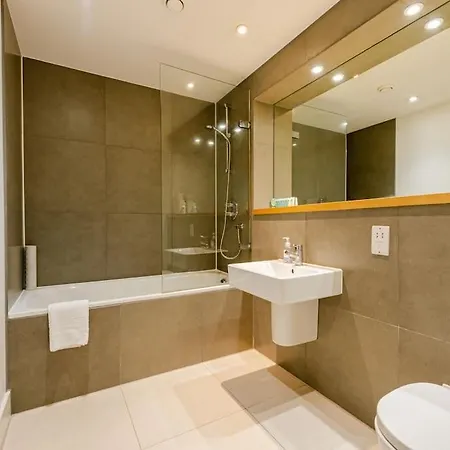 Nem Cw Apartment London