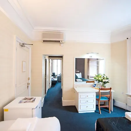 Knightsbridge Hotel