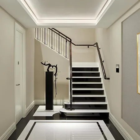 Four Seasons At Tower Bridge Hotel 5*