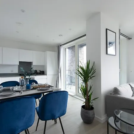 Ac Luxe Penthouse With Free Parking * London