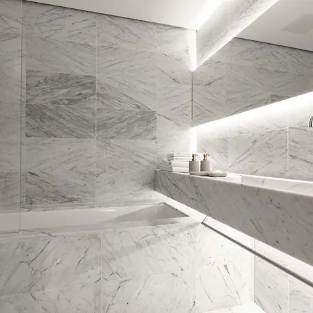 La West - Hyde Park Hotel 4*