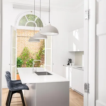 Metropolitan 5* London