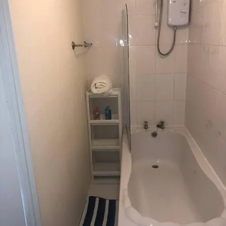 Marcela's Place - Private Near Heathrow Appartamento