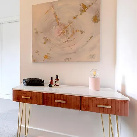 Off The Shard Xxl Design Family House With Garden