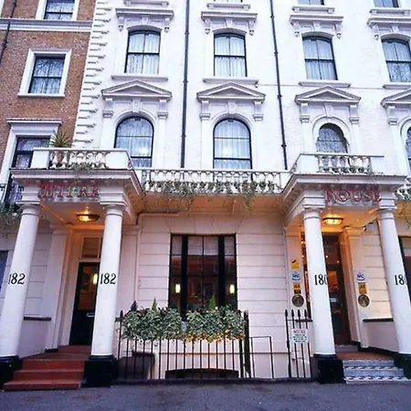 Mitre House 3*