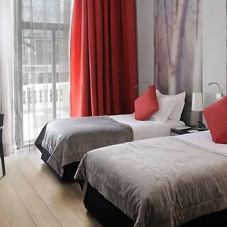 Hotel The Queens Gate 4*