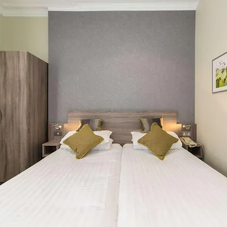 Phoenix Hotel