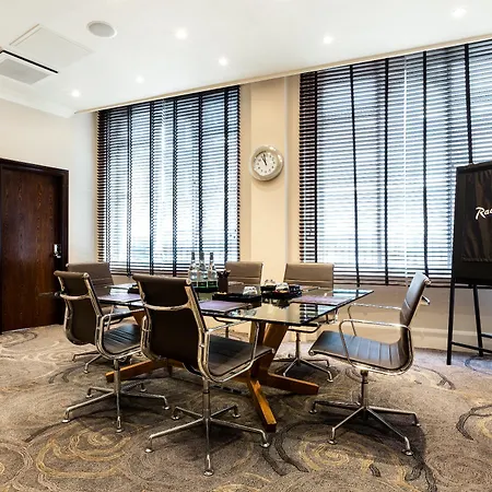 Hotel Radisson Blu Hotel, Tottenham Court Road - Formerly Kenilworth 4*