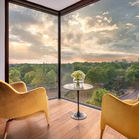 Four Seasons At Park Lane London