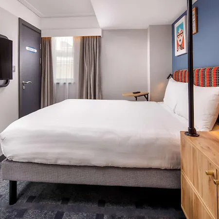 Ibis Styles Gloucester Road Hotel London