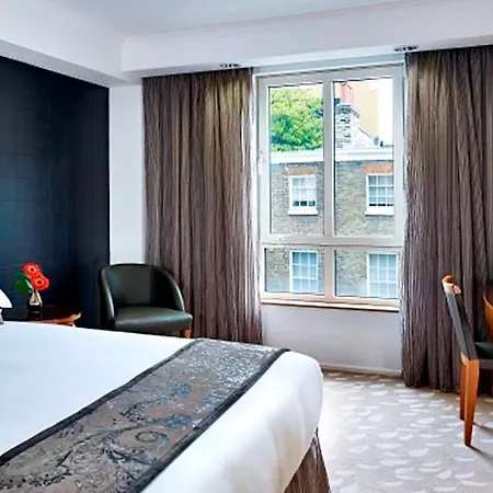Hotel Park Plaza Victoria 4*