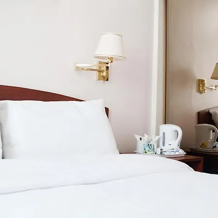 Hotel St George's
