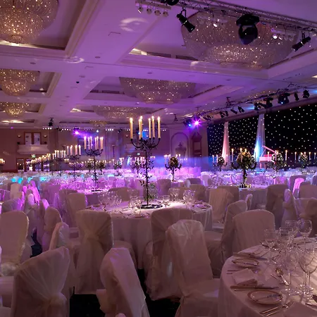 Отель Hilton On Park Lane Лондон