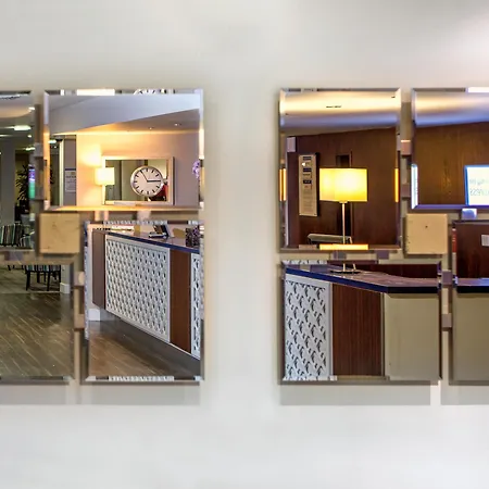 Express Royal Docks By Ihg 3*