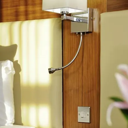 Hotel Mercure Bloomsbury 4*