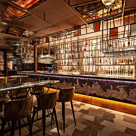 Doubletree By Hilton - Tower Of