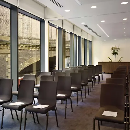 Doubletree By Hilton - Tower Of