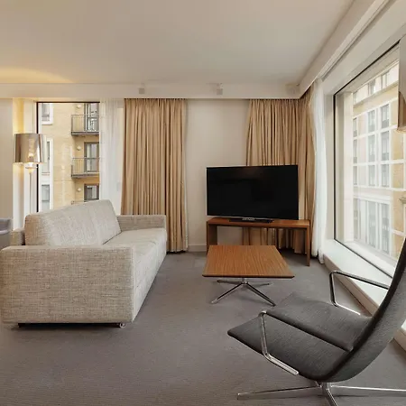 Doubletree By Hilton - Tower Of Hotel