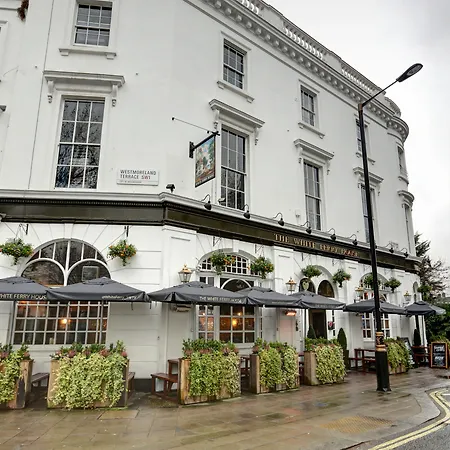 Publove @ The White Ferry, Victoria *