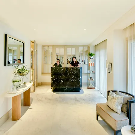 Hotel The Savoy