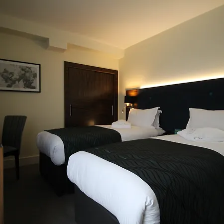 Holiday Kensington High St. By Ihg Hotel 4*