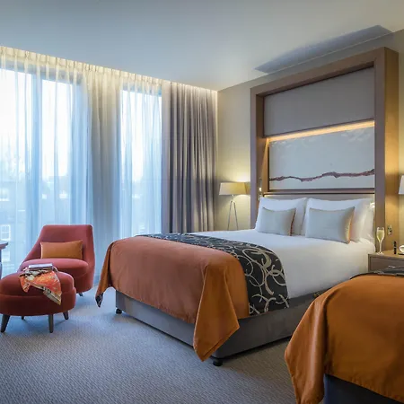 Clayton Chiswick Hotel 4*