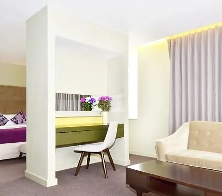 So Park Battersea 4* London