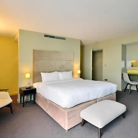 So Park Battersea Aparthotel 4*