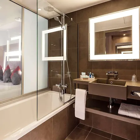 Novotel Bridge Ξενοδοχείο 4*