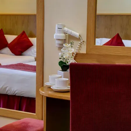 Western Highbury 3* London