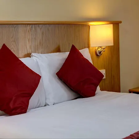 Western Highbury Hotel