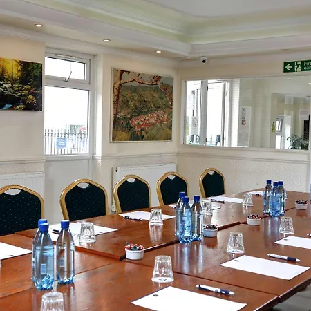 Western Highbury 3* London