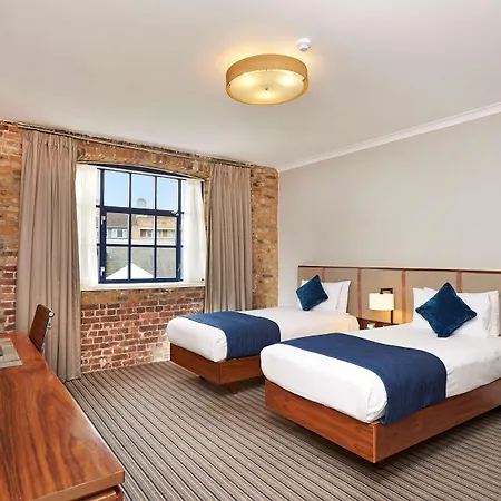 Doubletree By Hilton - Docklands Riverside
