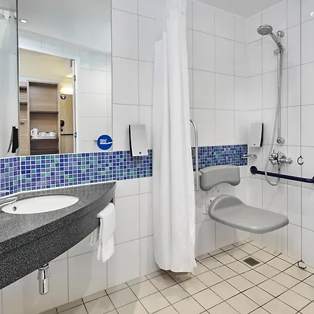 Holiday Express - Newbury Park, An Ihg 3* London