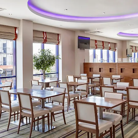 Holiday Express - Newbury Park, An Ihg Hotel