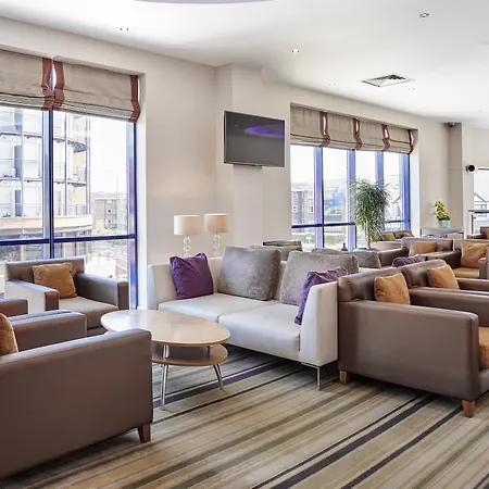 Holiday Express - Newbury Park, An Ihg London