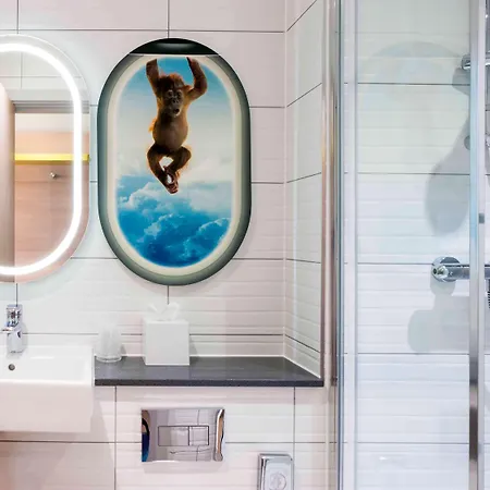 Ibis Styles London Heathrow Airport