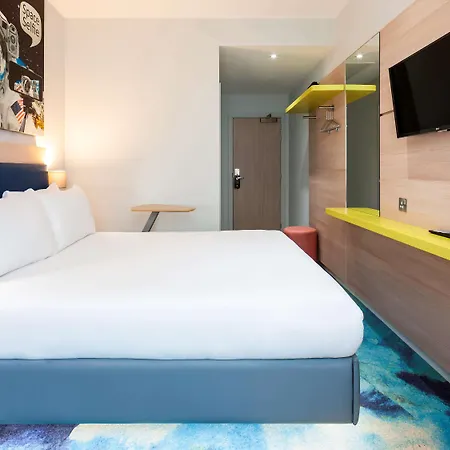 Ibis Styles London Heathrow Airport Hotel