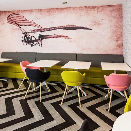 Ibis Styles London Heathrow Airport 3* Hillingdon