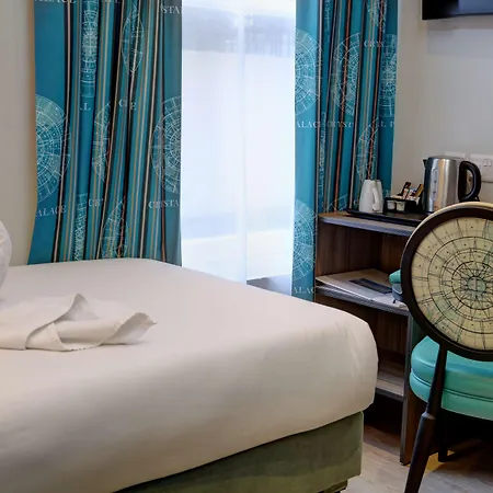 Western Queens Crystal Palace 3* London