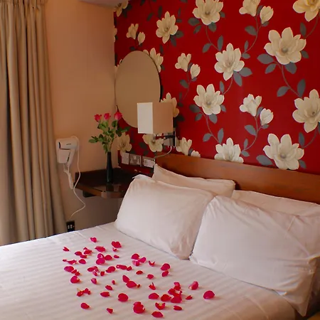 Hotel Sheriff 3*