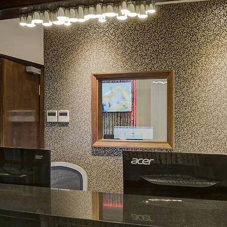 Hotel Msk 82 Londra