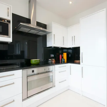 Fountain House 5*