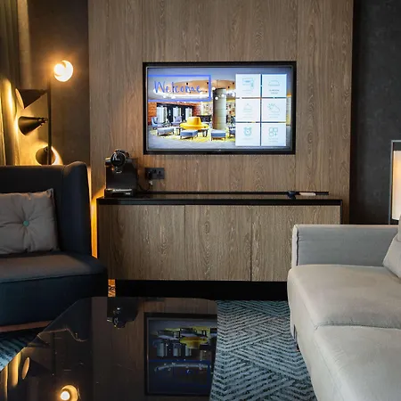 Hilton Bankside 4*