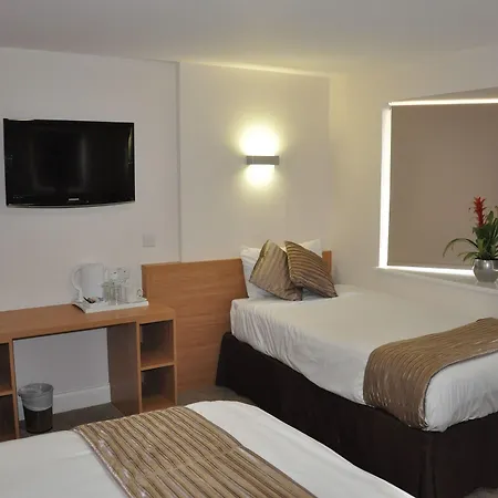Hotel Queens