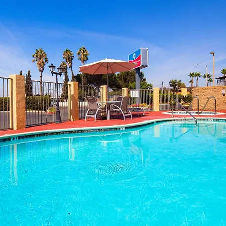 Otel Western Grim's Dyke 4*